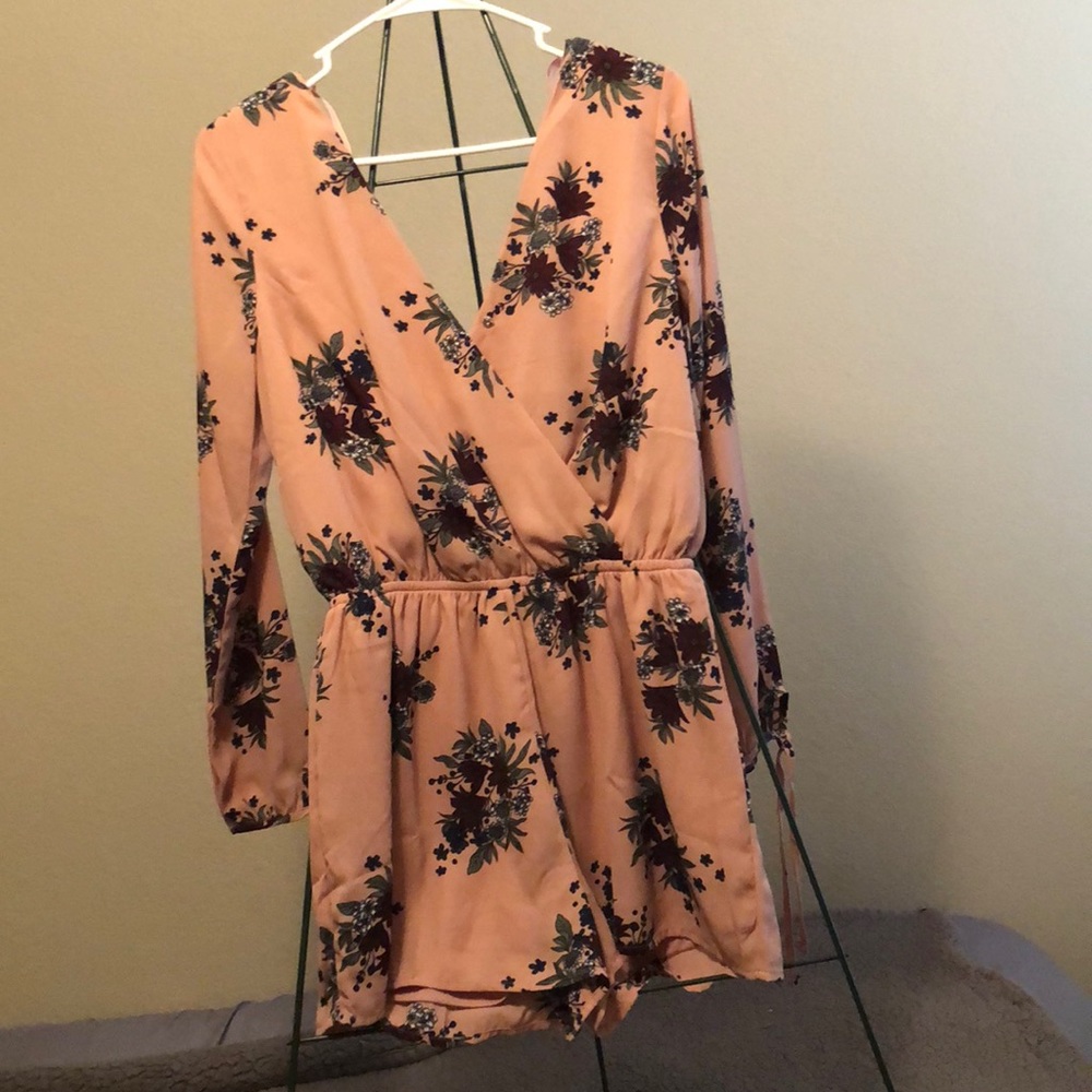 Floral romper - never worn